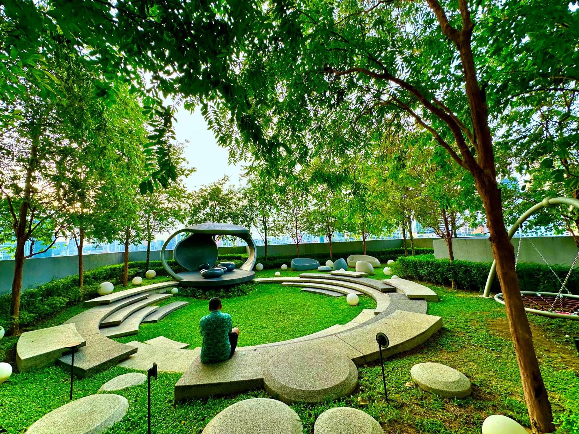 Scarletz Suites Klcc By Aura Kuala Lumpur Esterno foto