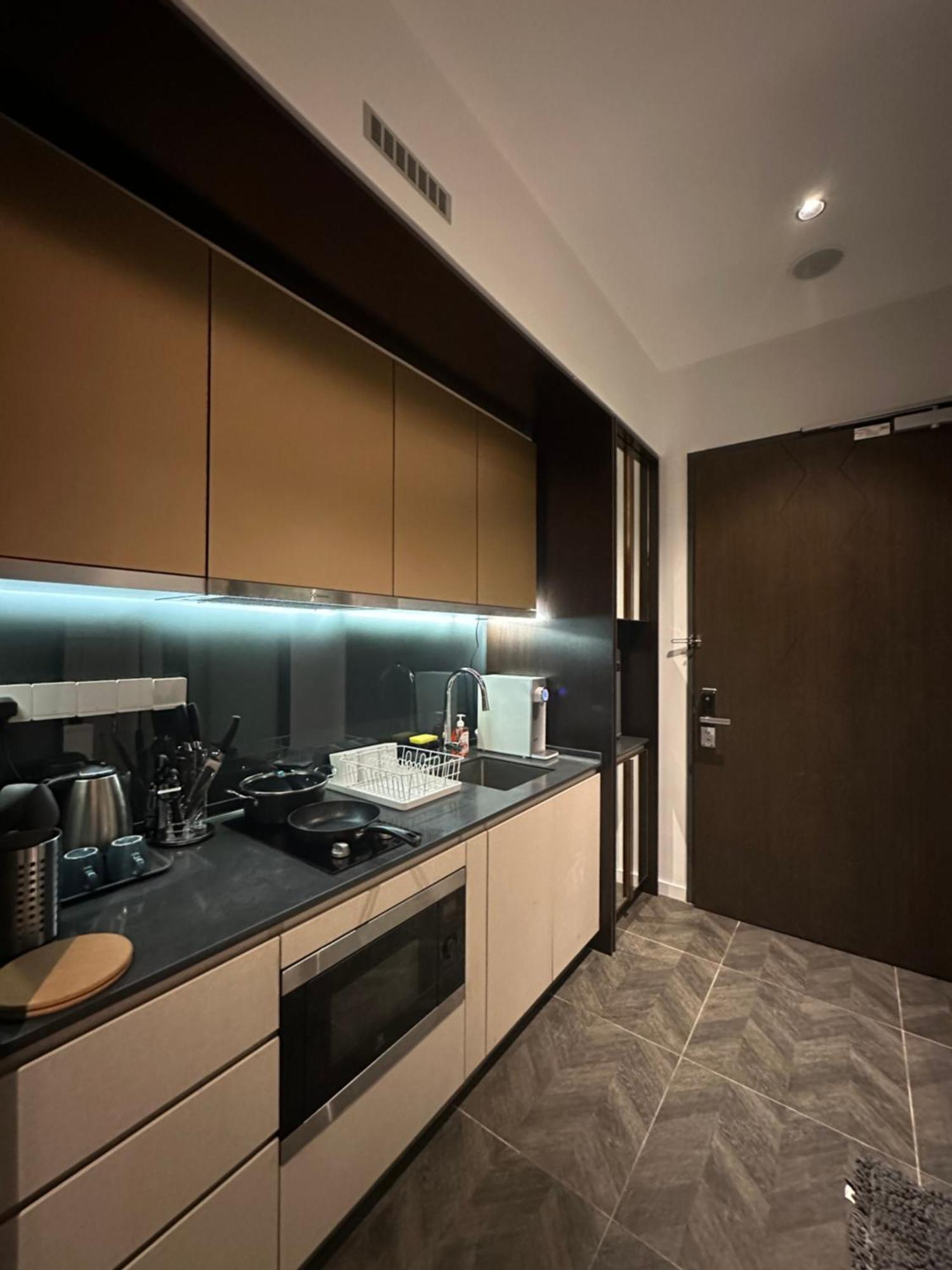 Scarletz Suites Klcc By Aura Kuala Lumpur Esterno foto