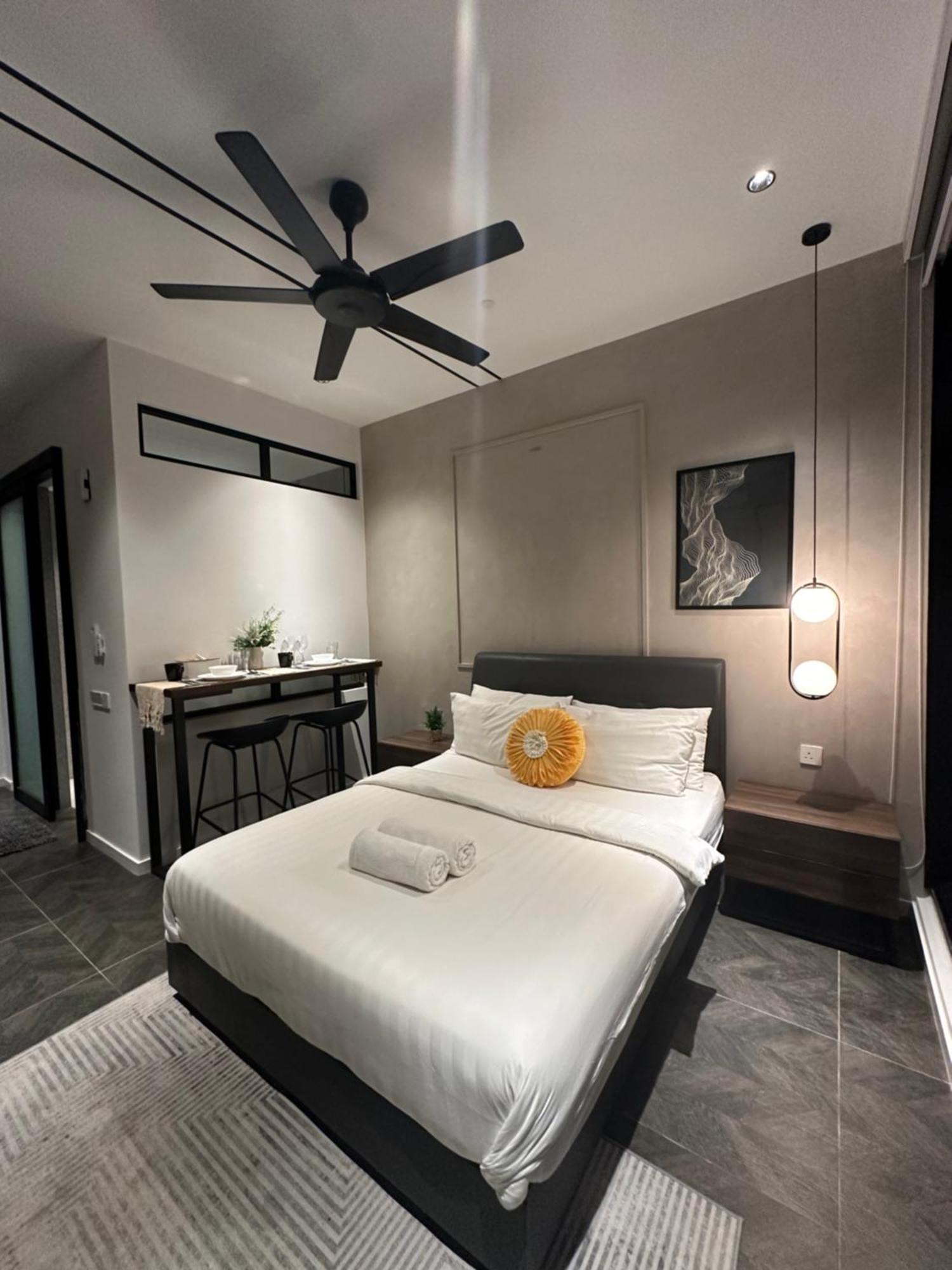 Scarletz Suites Klcc By Aura Kuala Lumpur Esterno foto